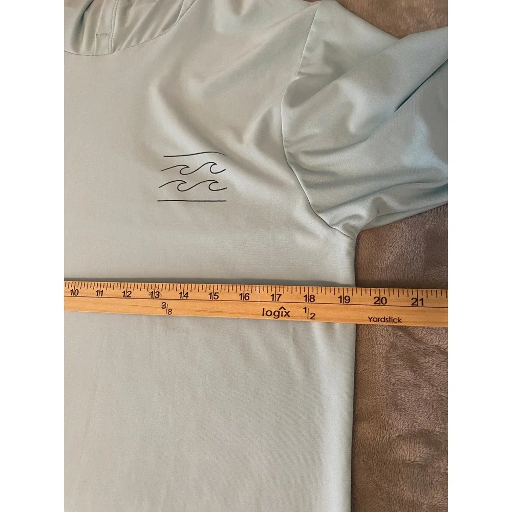 Billabong Sun Shirt Mens Medium Light Blue Loose Fit UPF 50 Hoodie Surf Beach